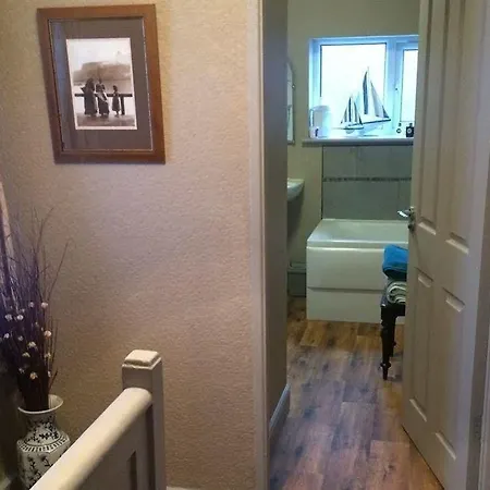 Dove Tree House 3*